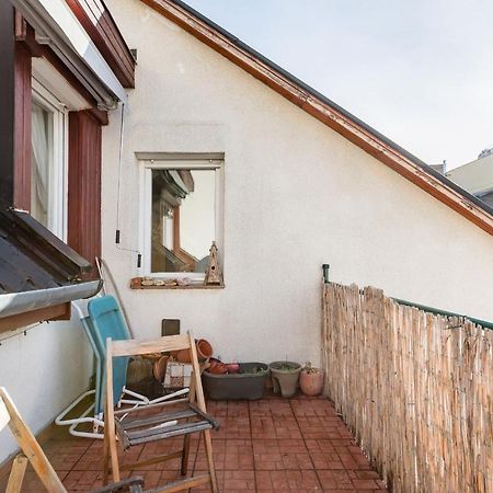 Relax Into Loft Living At A Light-Filled City Escape Budapest Eksteriør billede