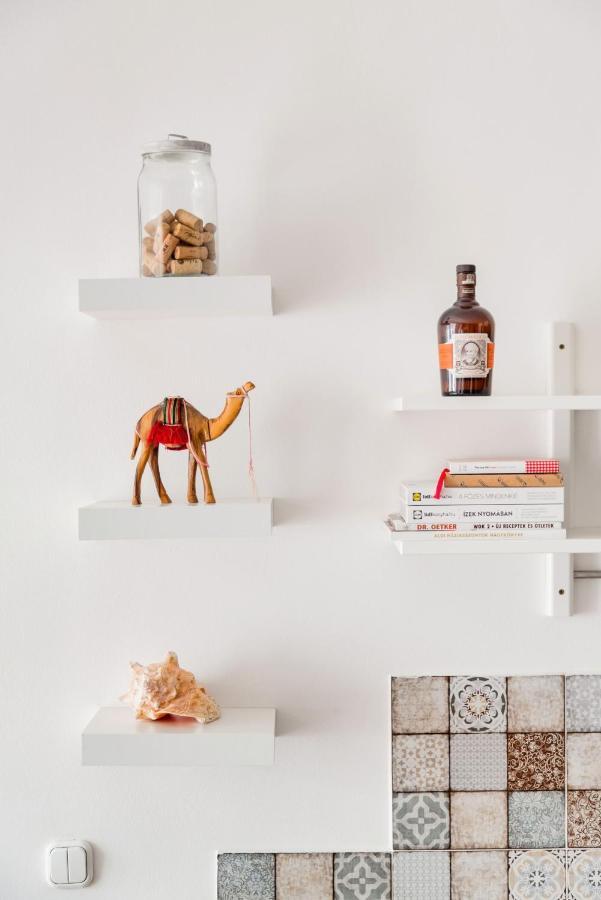 Relax Into Loft Living At A Light-Filled City Escape Budapest Eksteriør billede