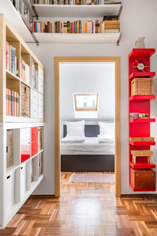 Relax Into Loft Living At A Light-Filled City Escape Budapest Eksteriør billede