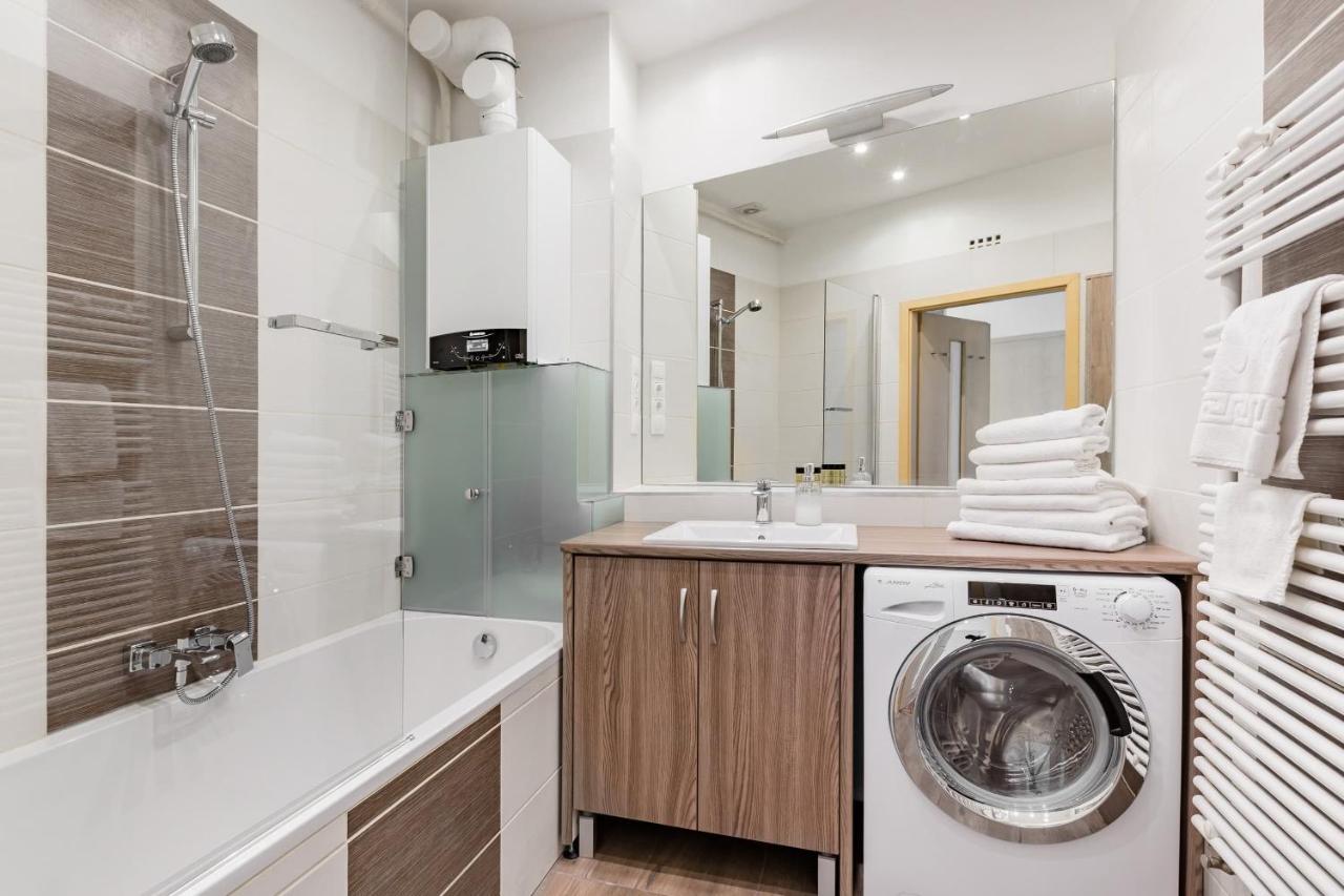 Relax Into Loft Living At A Light-Filled City Escape Budapest Eksteriør billede
