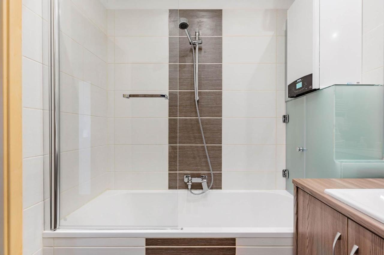 Relax Into Loft Living At A Light-Filled City Escape Budapest Eksteriør billede