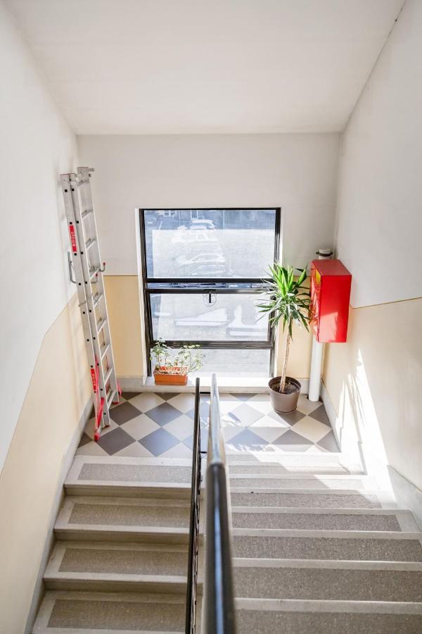 Relax Into Loft Living At A Light-Filled City Escape Budapest Eksteriør billede